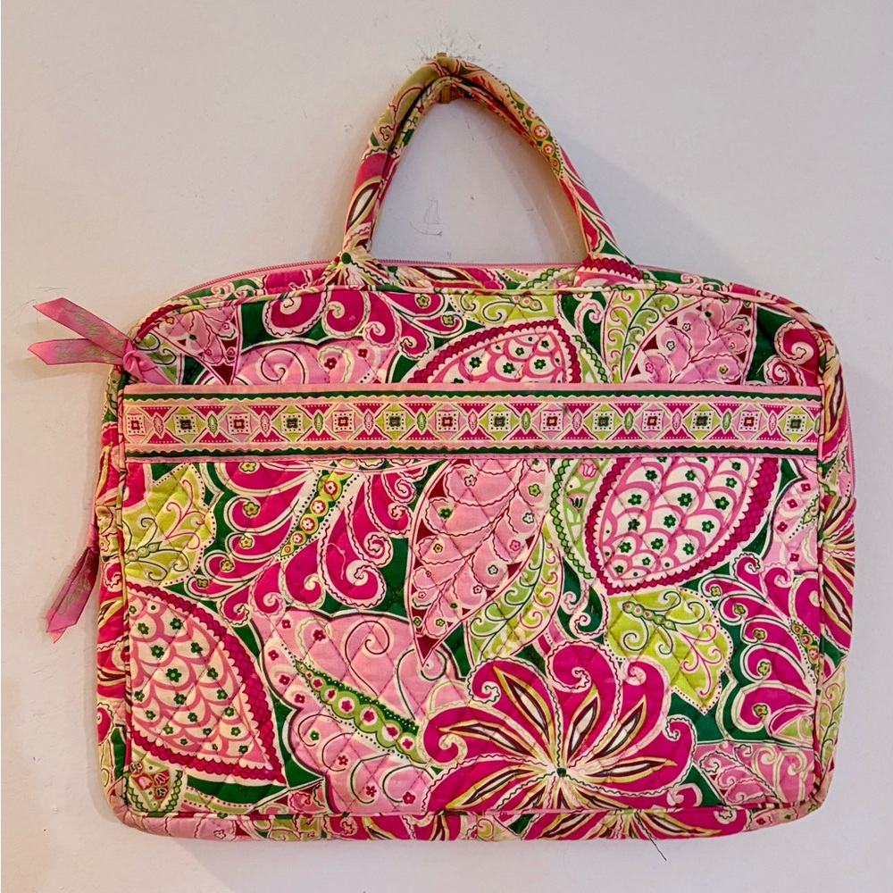 Vera Bradley Medallion I-Pad/Chromebook Bag
Briefcase w/Handles